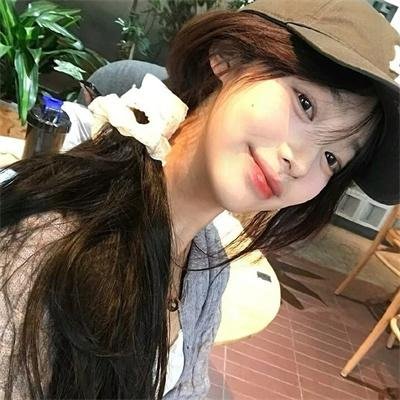 黑玫瑰公寓